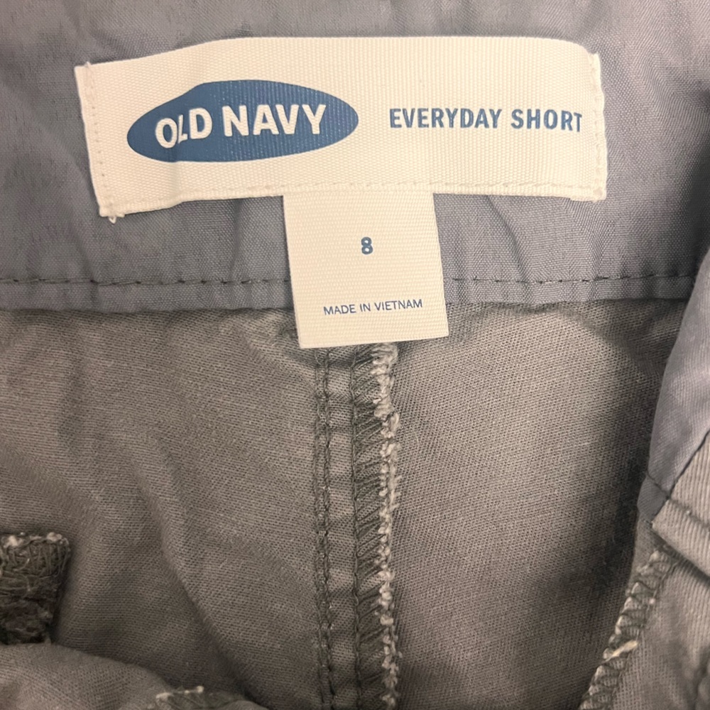 Old navy gray everyday short
